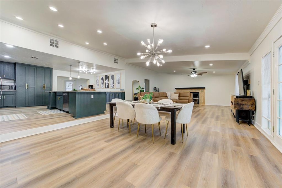 For Sale $279,990 • Co-Listing Agent