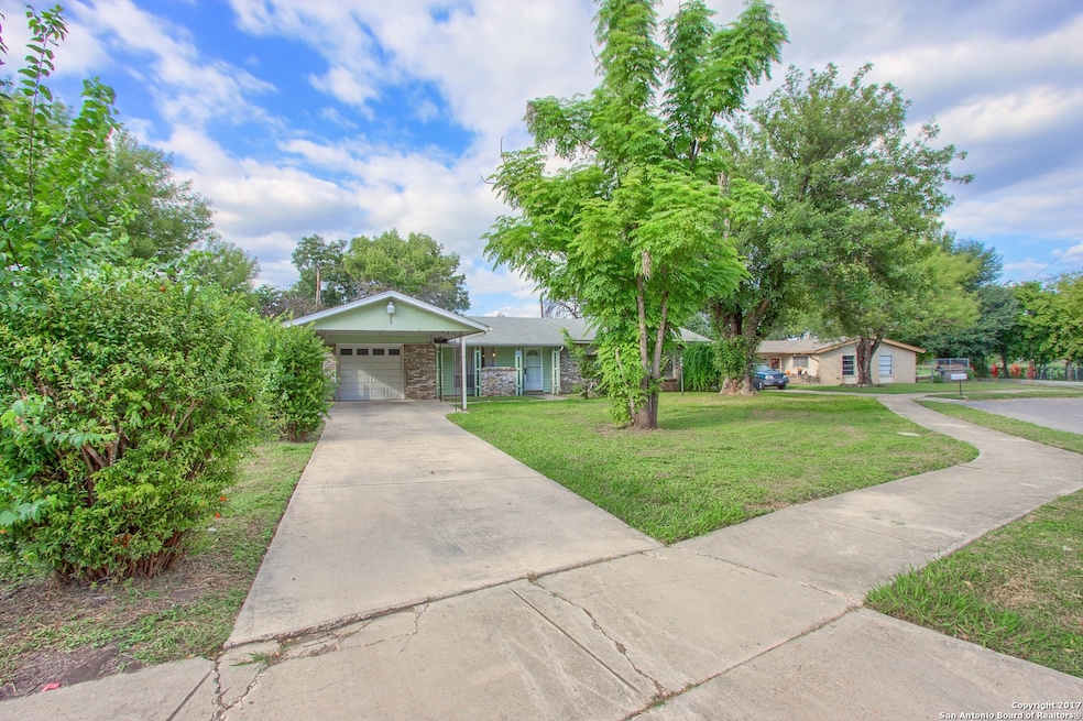 For Rent $1,275/month