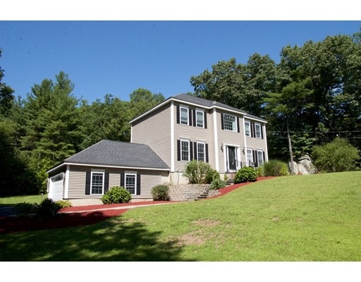 35 Westview Dr, Oxford, MA 01540 - photo 1