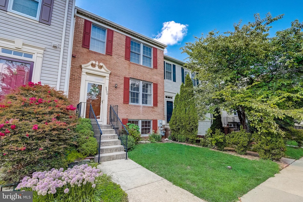 8606 Pine Meadows Dr, Odenton, MD 21113 - photo 1