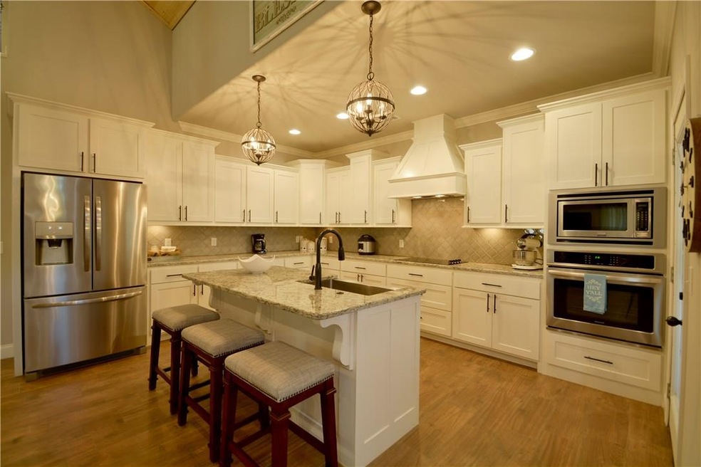 32 Dulverton Dr, Bella Vista, AR 72715 - photo 1