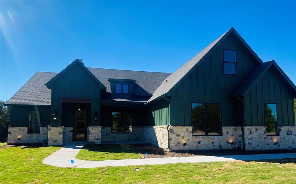 301 Sharla Smelley Rd, Weatherford, TX 76088 - photo 1