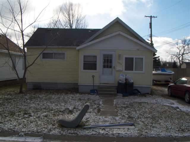 2612 Minnie St, Port Huron, MI 48060 - photo 1