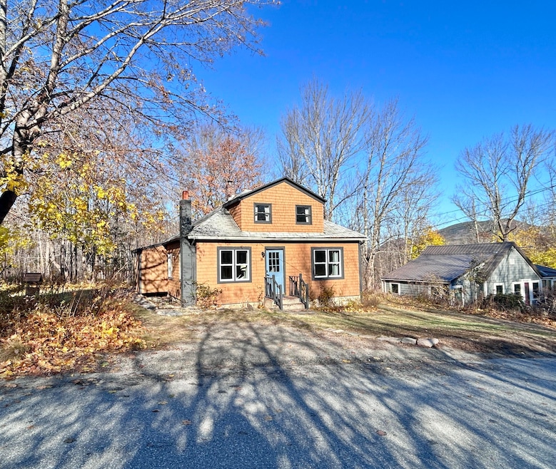 18 Grover Ave