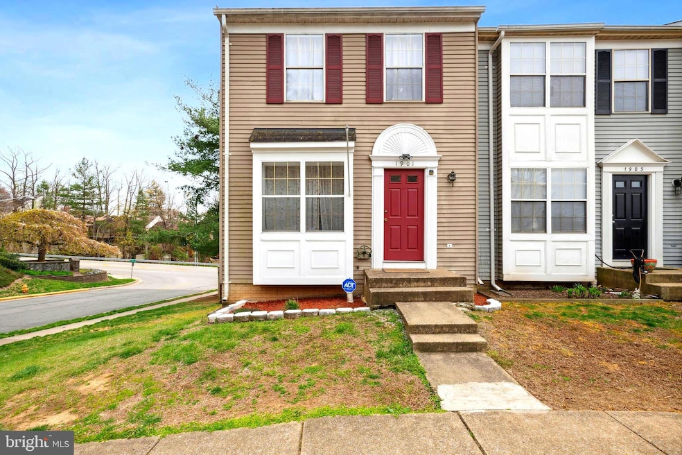 1901 Winslow Ct, Woodbridge, VA 22191 - photo 1