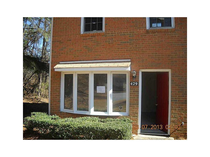 429 Paper Mill Landing, Roswell, GA 30076 - photo 1