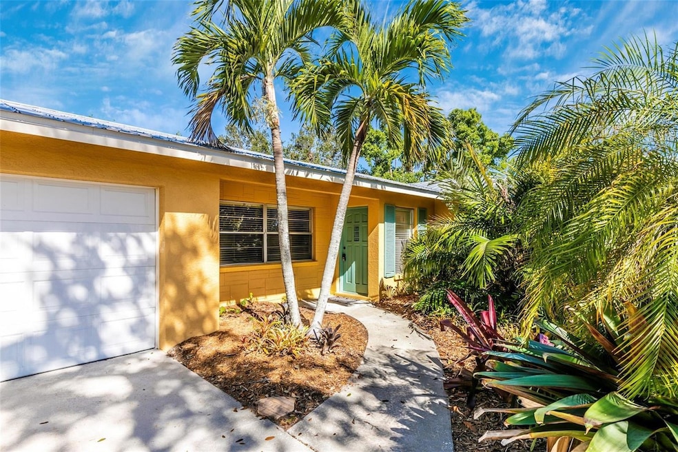 3039 Chase in GULF GATE just off Siesta Key Beach rated #1 in USA! Quiet Street with mature palm trees at front door! Welcome!