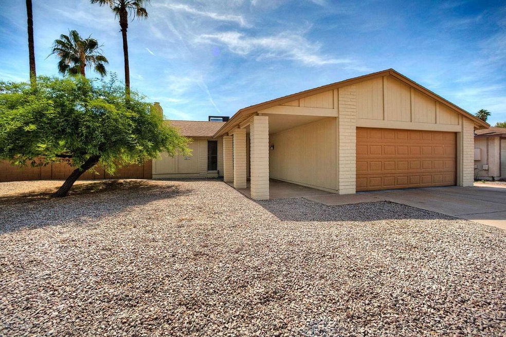 2210NLongmore01