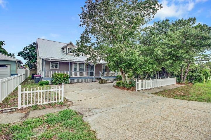 The exceptional home in Bid-A-Wee