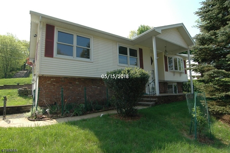 11 Barton Ln, Hopatcong, NJ 07843 - photo 1