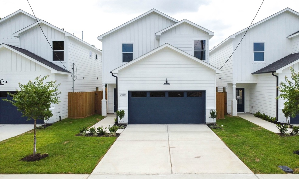 7905 James Franklin St, Houston, TX 77088 - photo 1