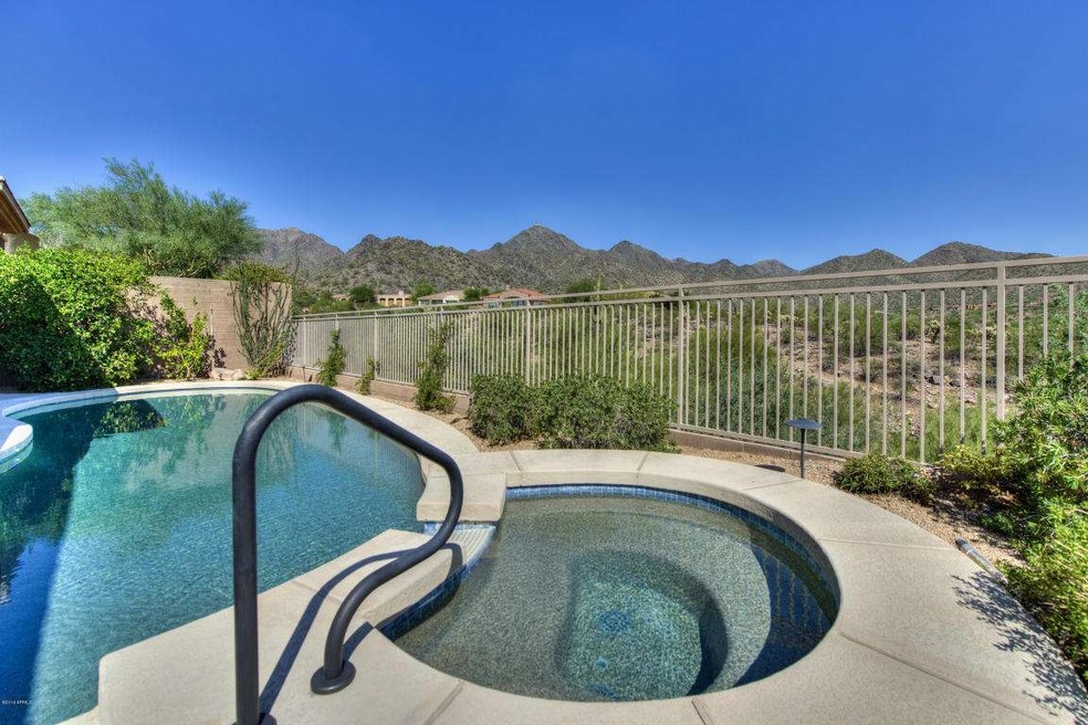 Heated Pebble Tec Pool & Spa