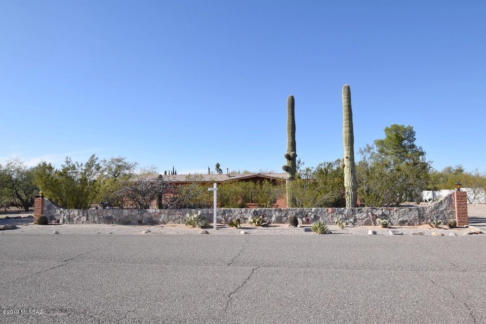 1260 W. San Lucas Drive (33)