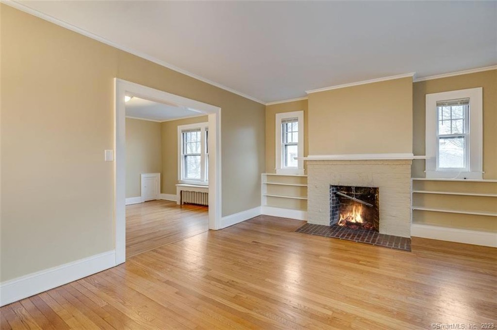 11 Quaker Ln N unit 11-204, West Hartford, CT 06119 - photo 1