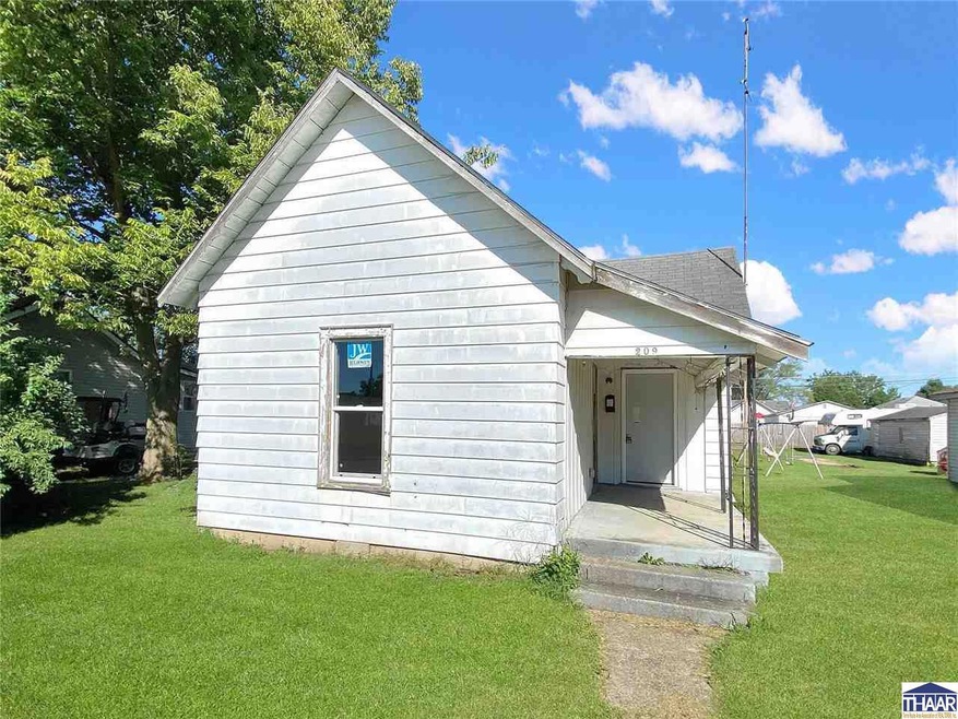 209 N Clay St, Edinburgh, IN 46124 - photo 1
