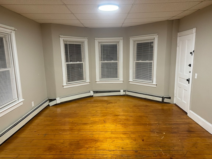 1071 Main St unit 2, Pawtucket, RI 02860 - photo 1