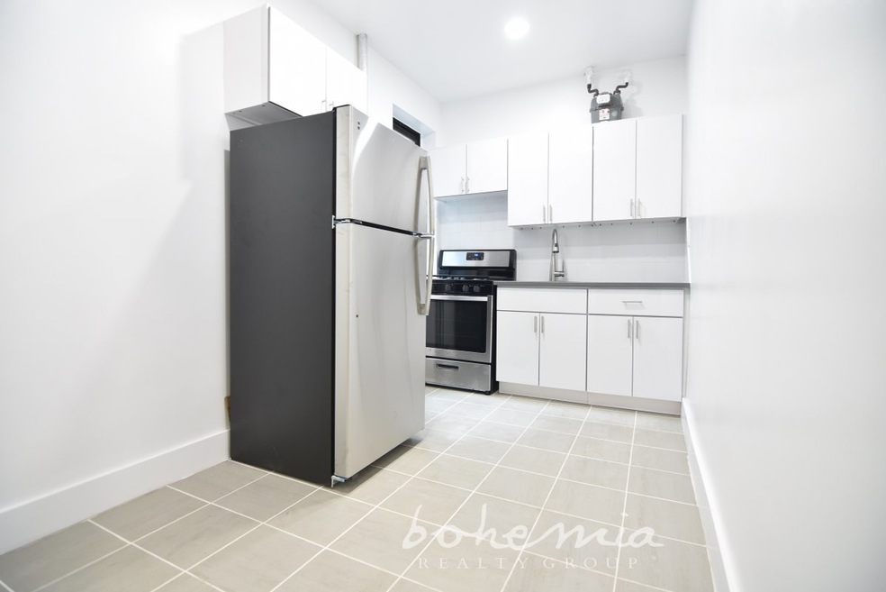 3138 Bailey Ave unit 4E, Bronx, NY 10463 - photo 1