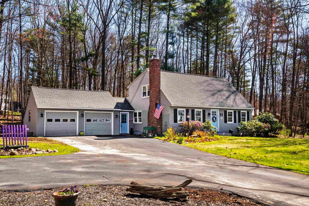 405 Deerpath Ln, Pembroke, NH 03275 - photo 1