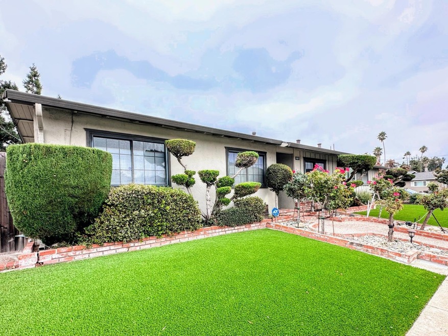 Sold $1,405,000 • Co-Listing Agent
