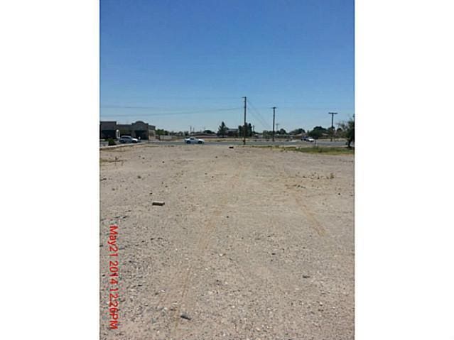 495 S Yarbrough Dr, El Paso, TX 79915 - photo 1