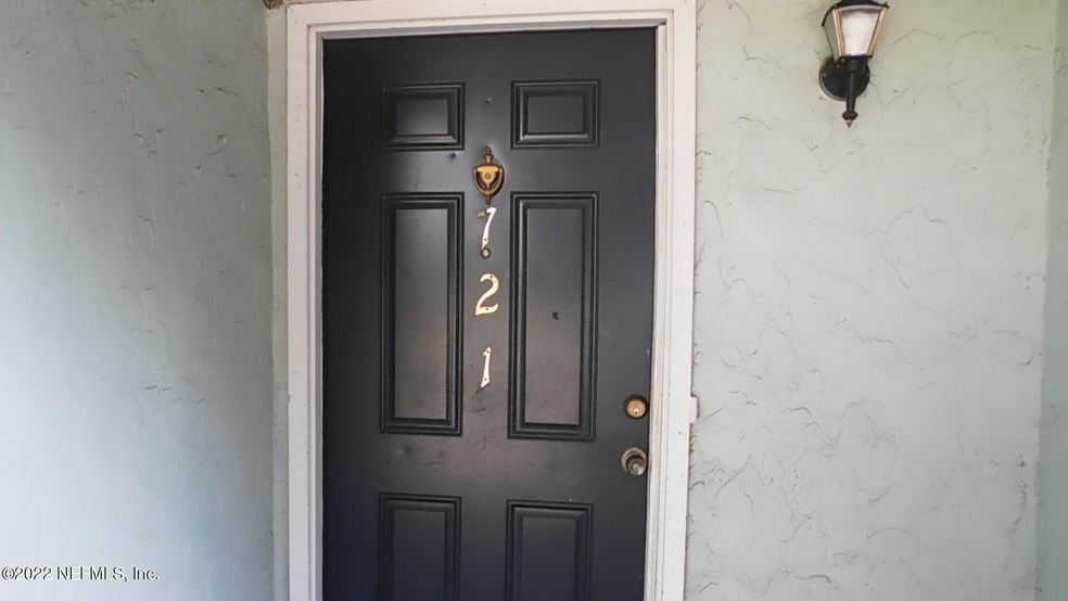 721 Oaks Manor Ct unit P2-1, Jacksonville, FL 32211 - photo 1