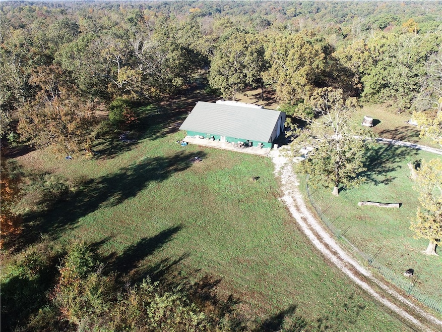 11138 Georgia Flat Rd, Gravette, AR 72736 - photo 1