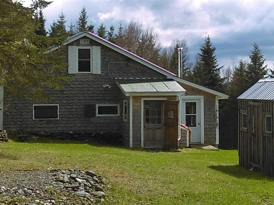 171 N Hill Rd, Stewartstown, NH 03576 - photo 1