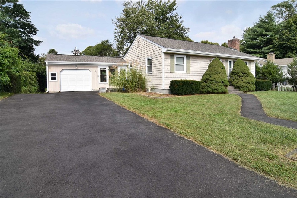 30 Sachem Rd, Riverside, RI 02915 - photo 1