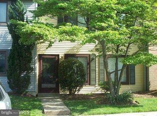 2555 Fox Ridge Ct unit 65, Woodbridge, VA 22192 - photo 1