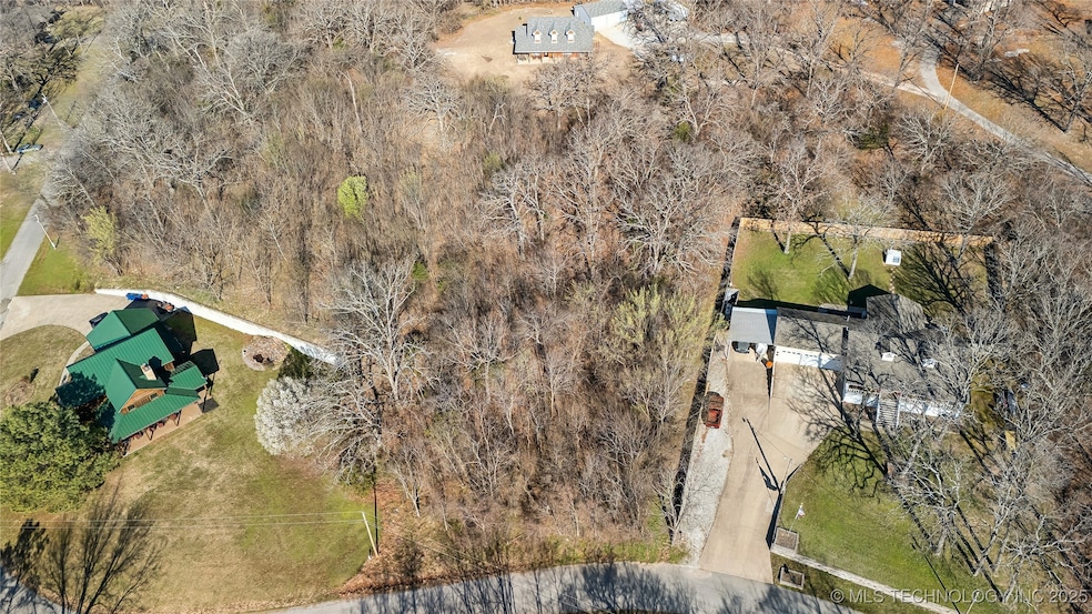 2 Maple Brook Ln, Langley, OK 74366 - photo 1