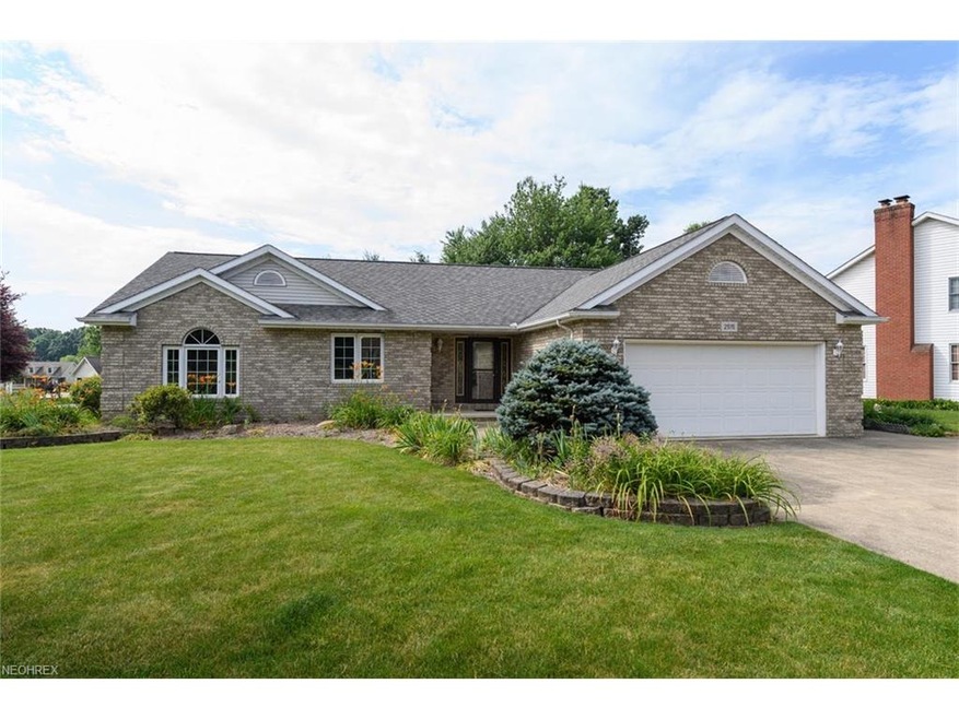 Front View 2515 Fallen Oak Circle NE