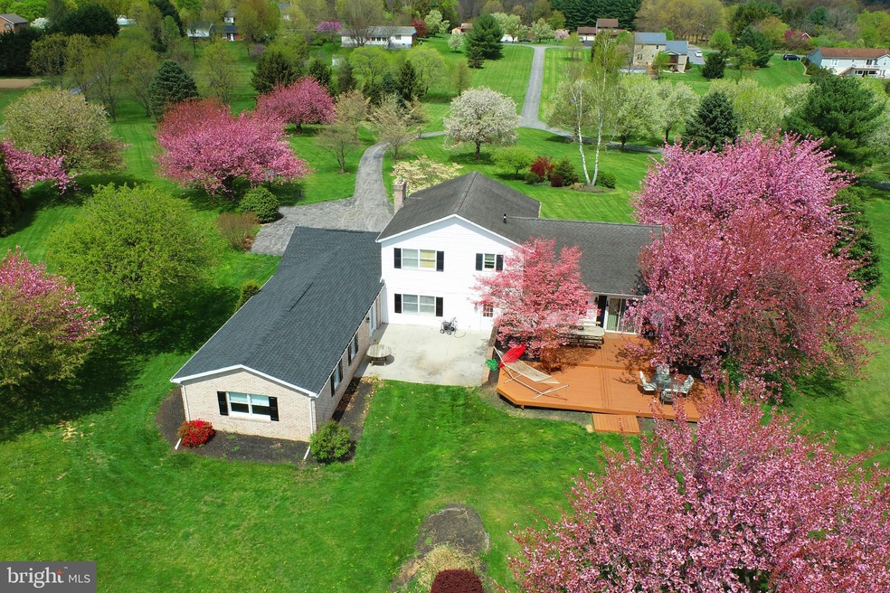 3930 W Weaver Rd, Greencastle, PA 17225 - photo 1