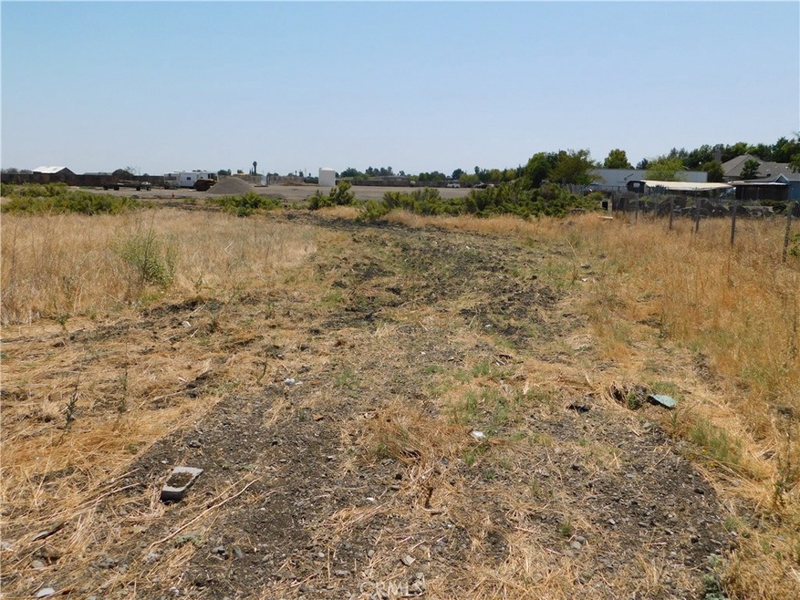 0 Christian Ave unit MC25192693, Dos Palos, CA 93620 - photo 1