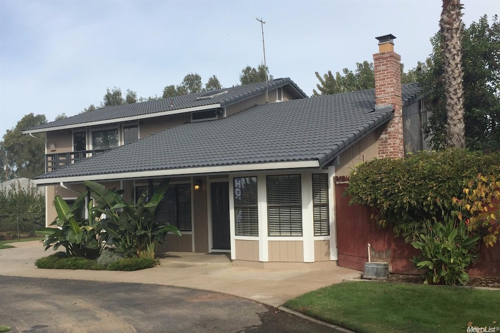 2385 E Woodson Rd, Acampo, CA 95220 - photo 1