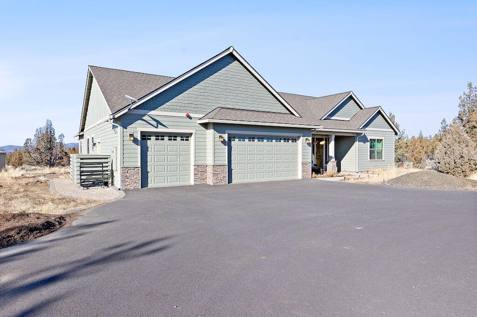 11058 SE Galveston Loop, Prineville, OR 97754 - photo 1