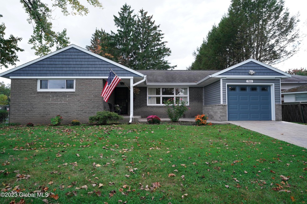 701 Providence St, Albany, NY 12208 - photo 1