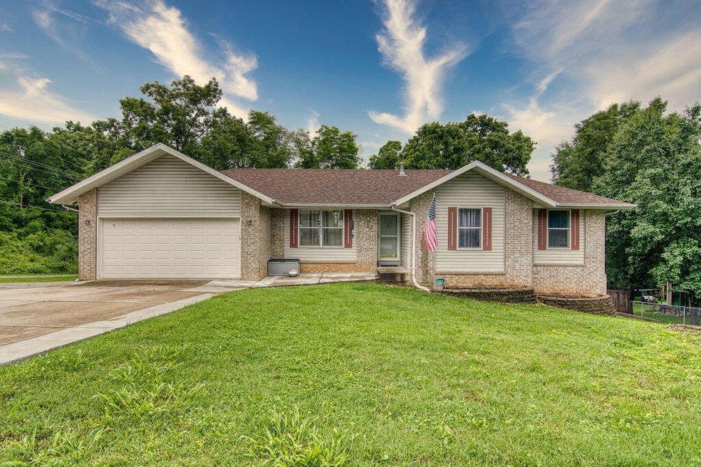 102 Willow Ln, Nixa, MO 65714 - photo 1