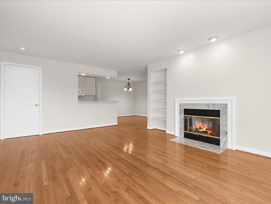 3323 Sir Thomas Dr unit 32, Silver Spring, MD 20904 - photo 1