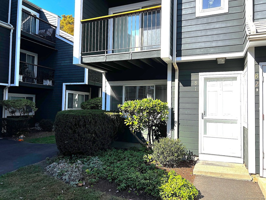 22 Dr Martin Luther King jr Dr unit B-1, Norwalk, CT 06854 - photo 1