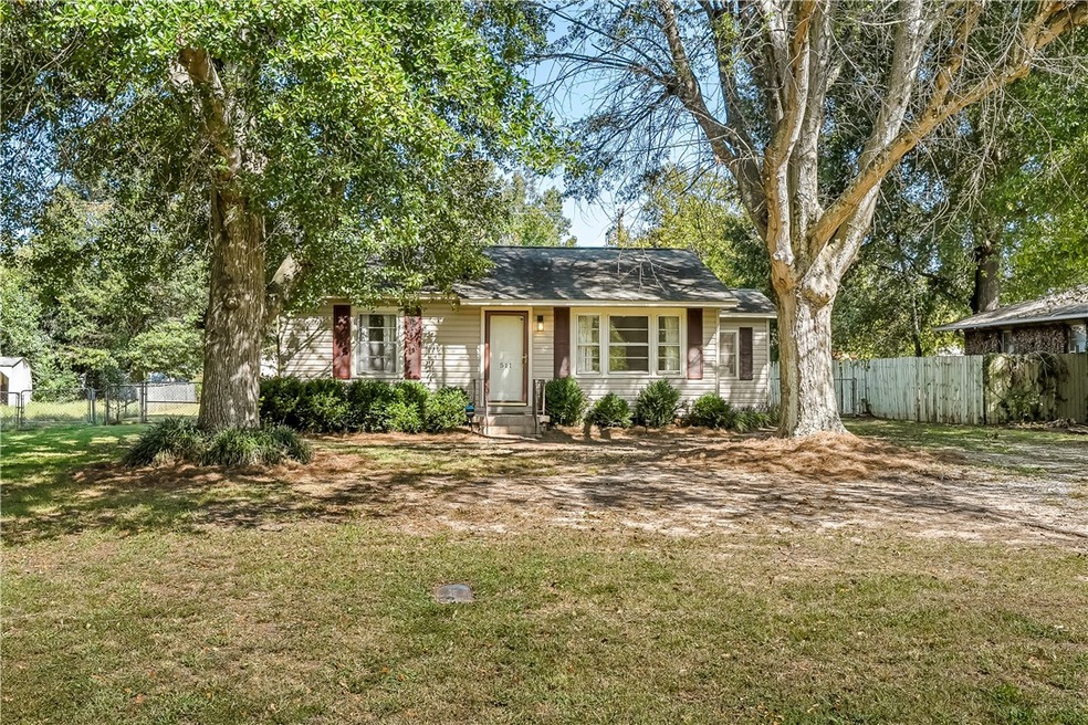 511 Corning St, Anderson, SC 29624 - photo 1