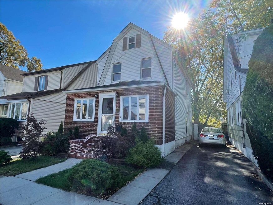 Sold $585,000 • Co-Listing Agent