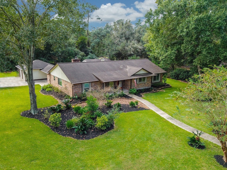 18903 Misty Ln, Tomball, TX 77377 - photo 1