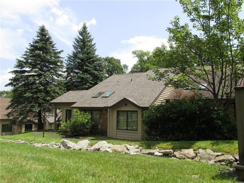 This 4 bedroom end town home offers a REMODELED in