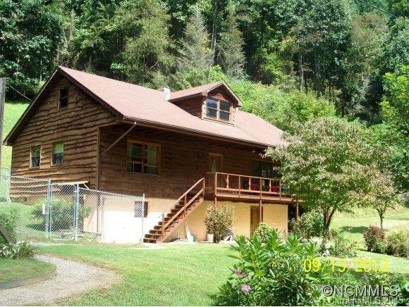 634 Roaring Fork Rd, Burnsville, NC 28714 - photo 1