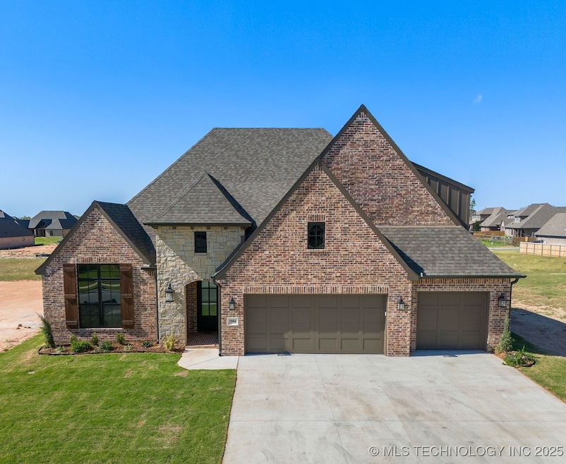 3904 S Dogwood Blvd, Broken Arrow, OK 74011 - photo 1