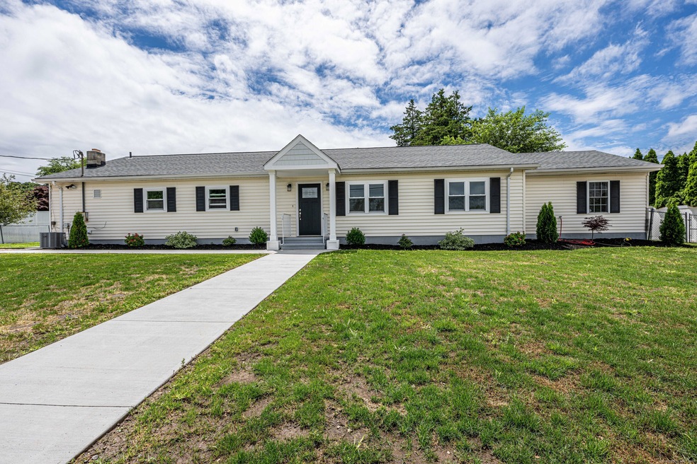 18 Getty Rd, East Haven, CT 06512 - photo 1