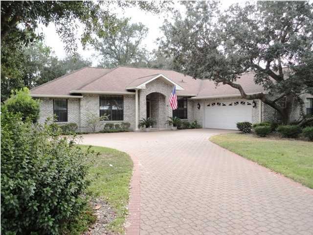 1379 Windward Ln, Niceville, FL 32578 - photo 1