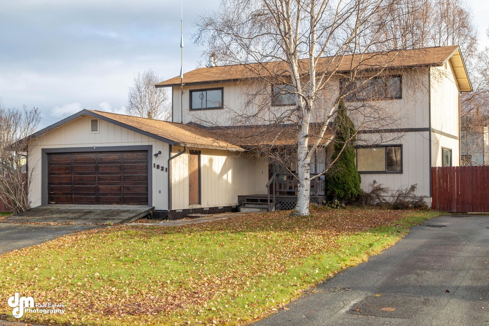 Exterior Front_3064-FULL