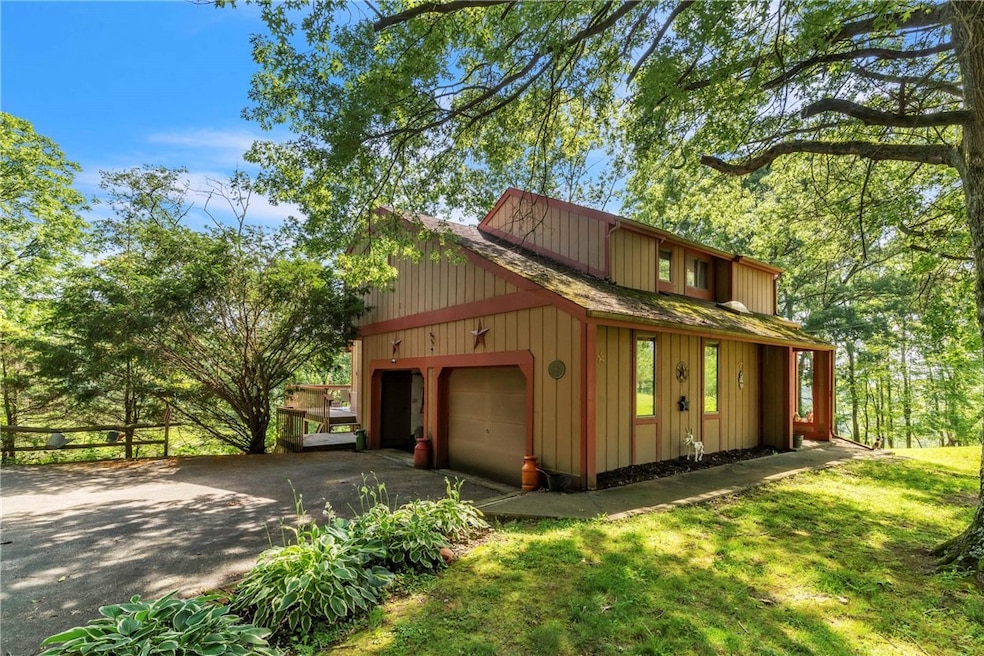 530 Perry Hwy, Harmony, PA 16037 - photo 1