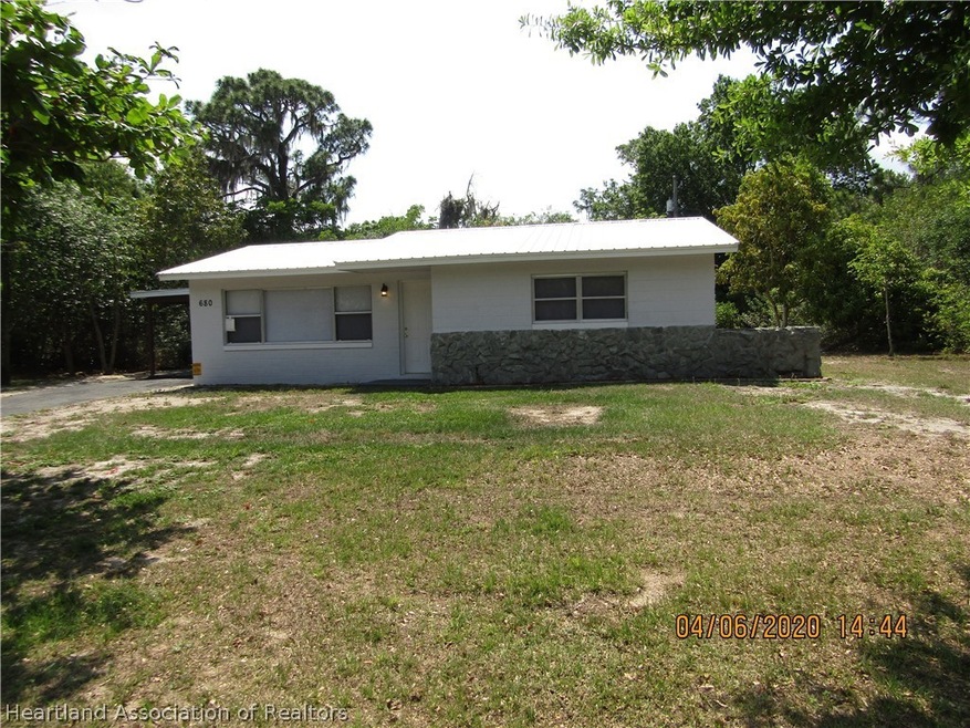 680 Fairfield Ave, Lake Placid, FL 33852 - photo 1